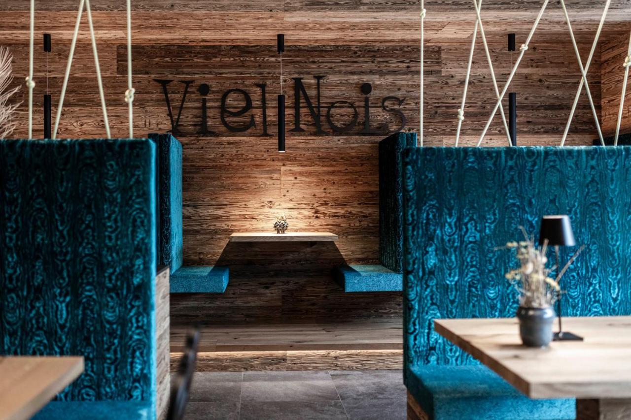 Viel Nois Guest House Фунес Екстериор снимка